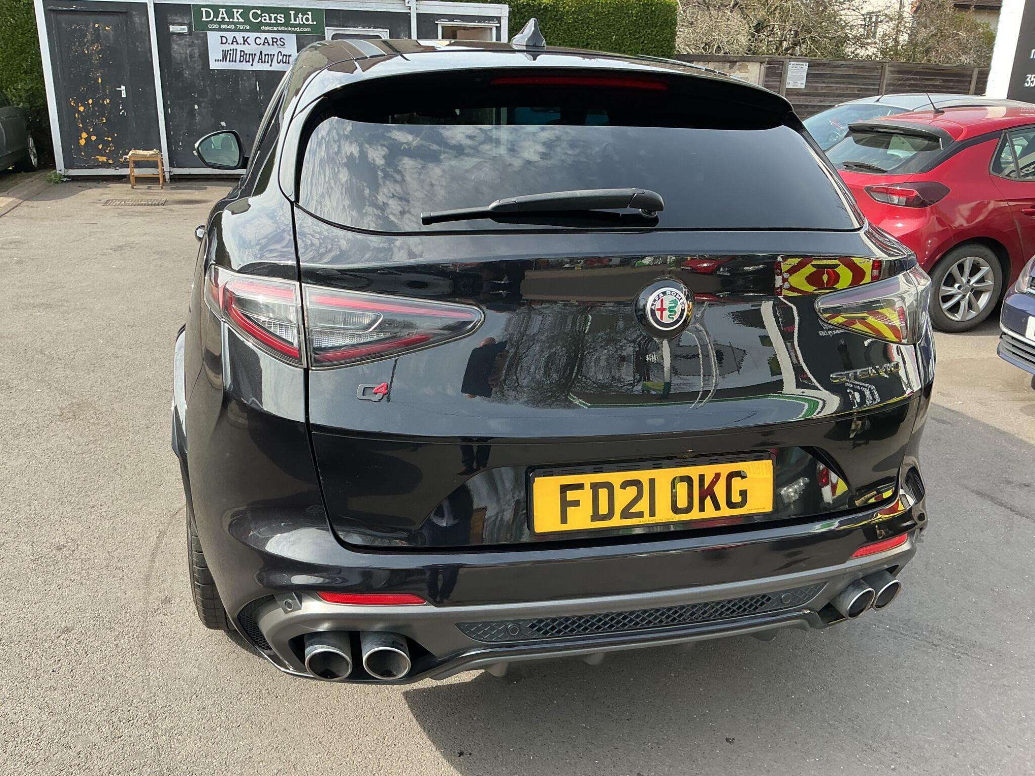 2021 ALFA ROMEO STELVIO 2021 ALFA ROMEO STELVIO