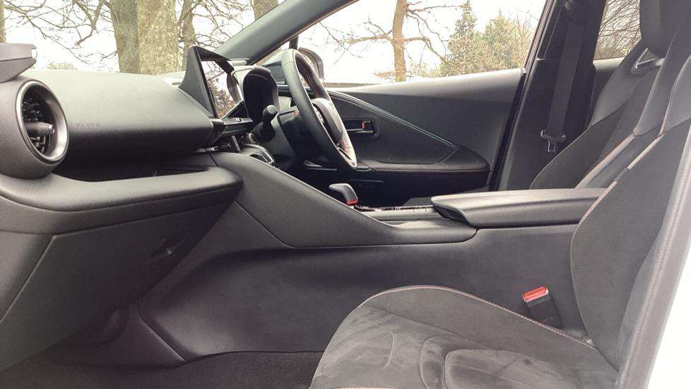 2024 TOYOTA C-HR 2024 TOYOTA C-HR