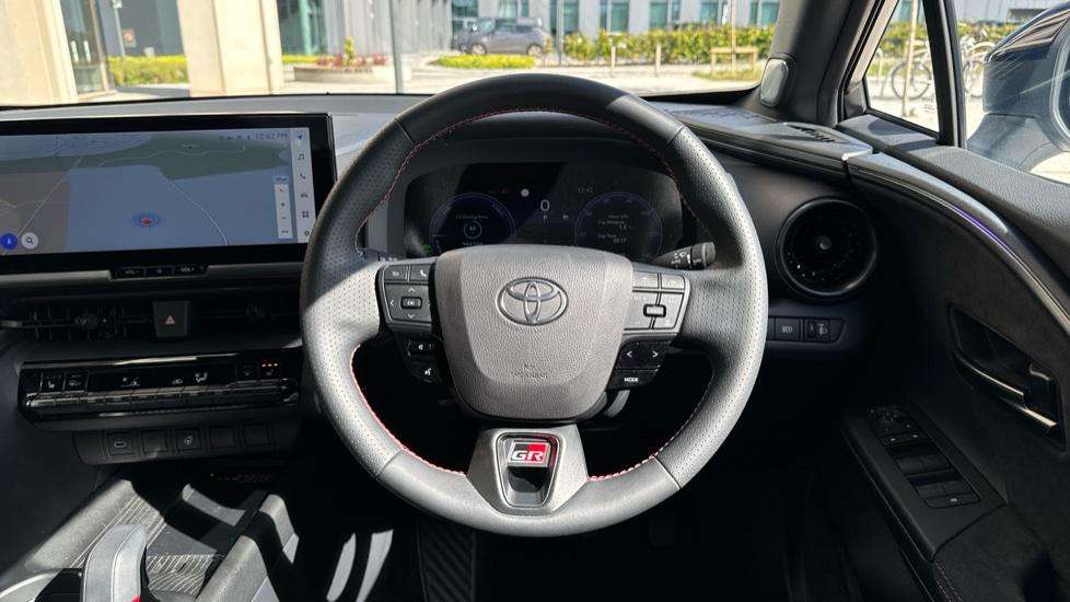 2024 TOYOTA C-HR 2024 TOYOTA C-HR