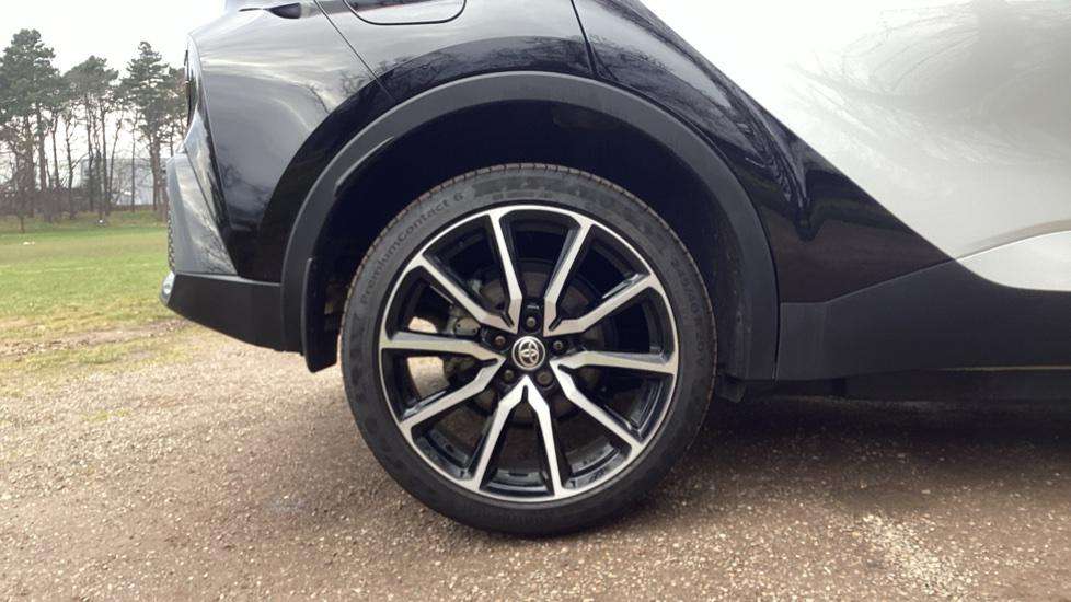 2024 TOYOTA C-HR 2024 TOYOTA C-HR