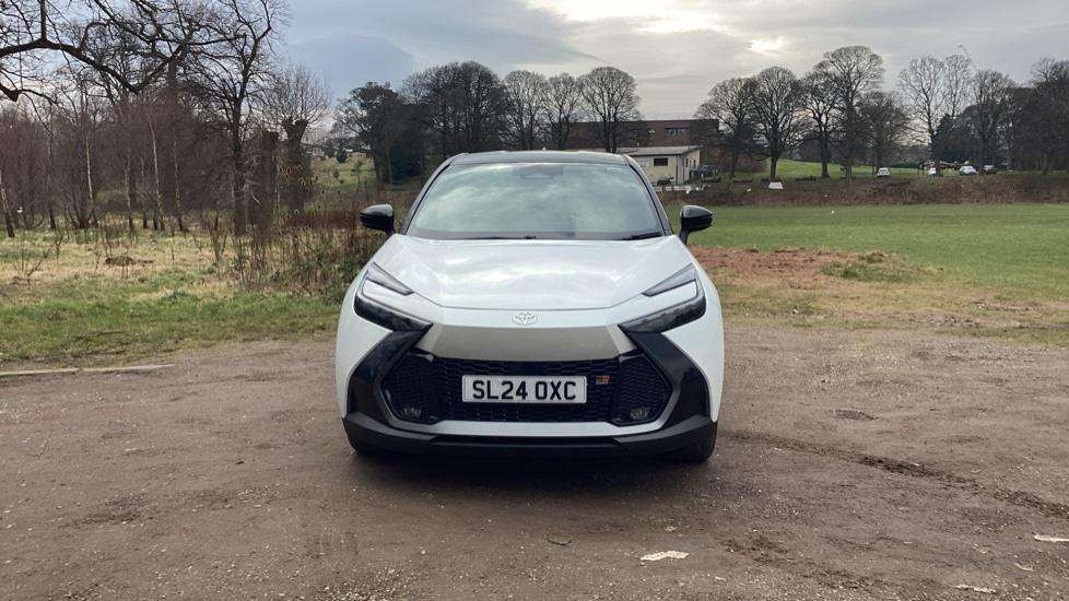 2024 TOYOTA C-HR 2024 TOYOTA C-HR