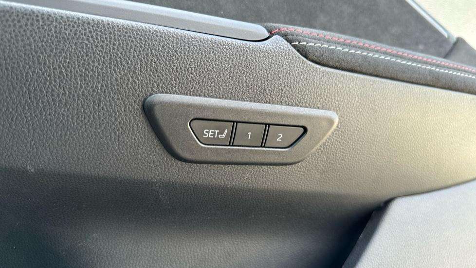 2024 TOYOTA C-HR 2024 TOYOTA C-HR