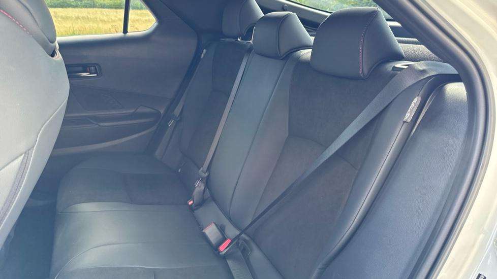 2024 TOYOTA C-HR 2024 TOYOTA C-HR