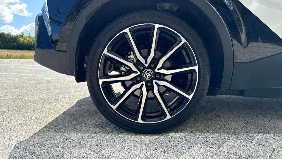 2024 TOYOTA C-HR 2024 TOYOTA C-HR