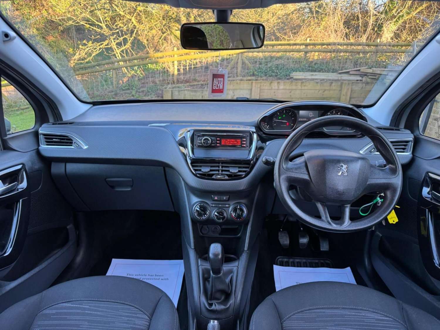2016 PEUGEOT 208 2016 PEUGEOT 208