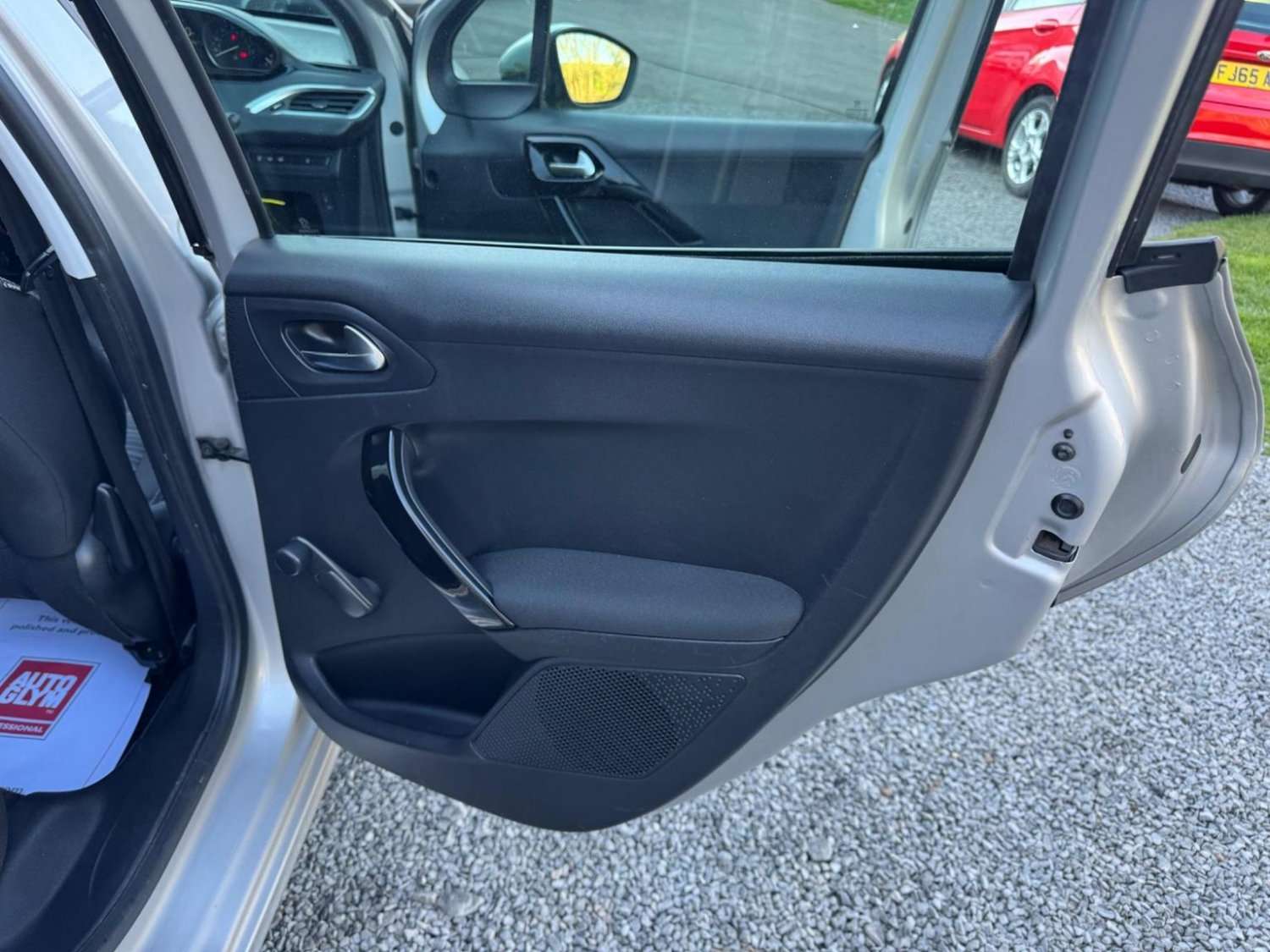 2016 PEUGEOT 208 2016 PEUGEOT 208