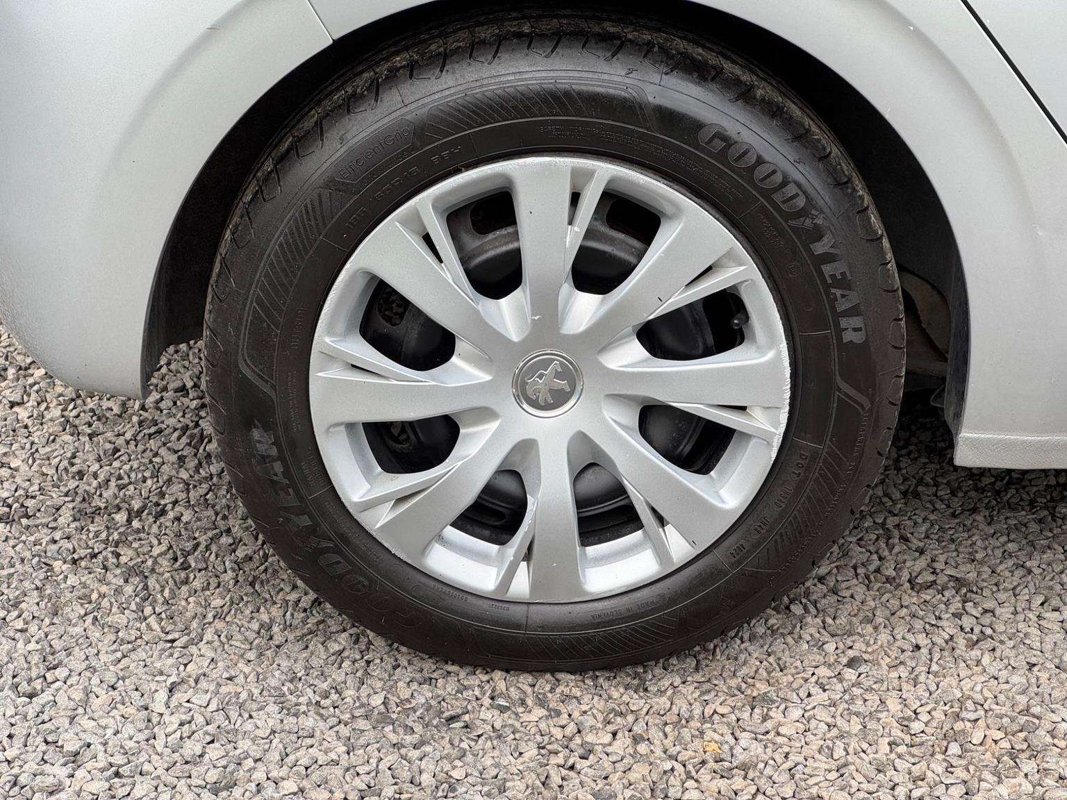 2016 PEUGEOT 208 2016 PEUGEOT 208