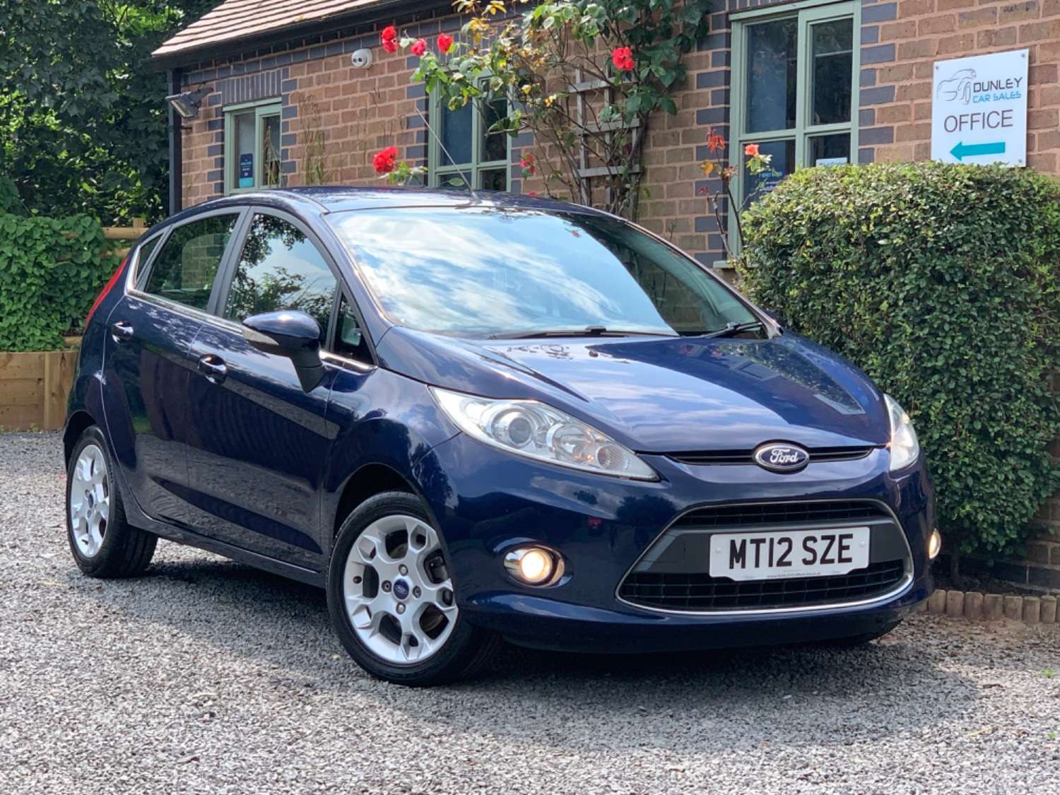 A 2012 FORD FIESTA ZETEC A 2012 FORD FIESTA ZETEC