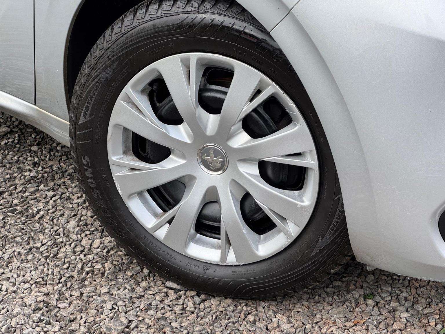 2016 PEUGEOT 208 2016 PEUGEOT 208