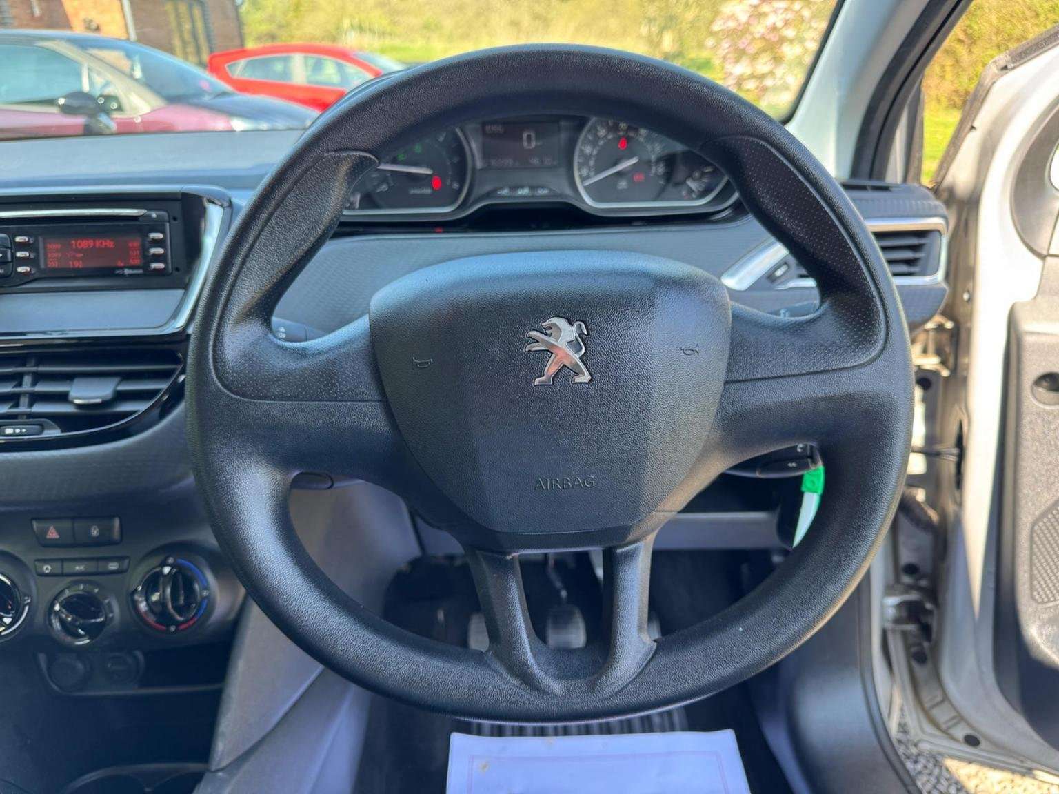 2016 PEUGEOT 208 2016 PEUGEOT 208