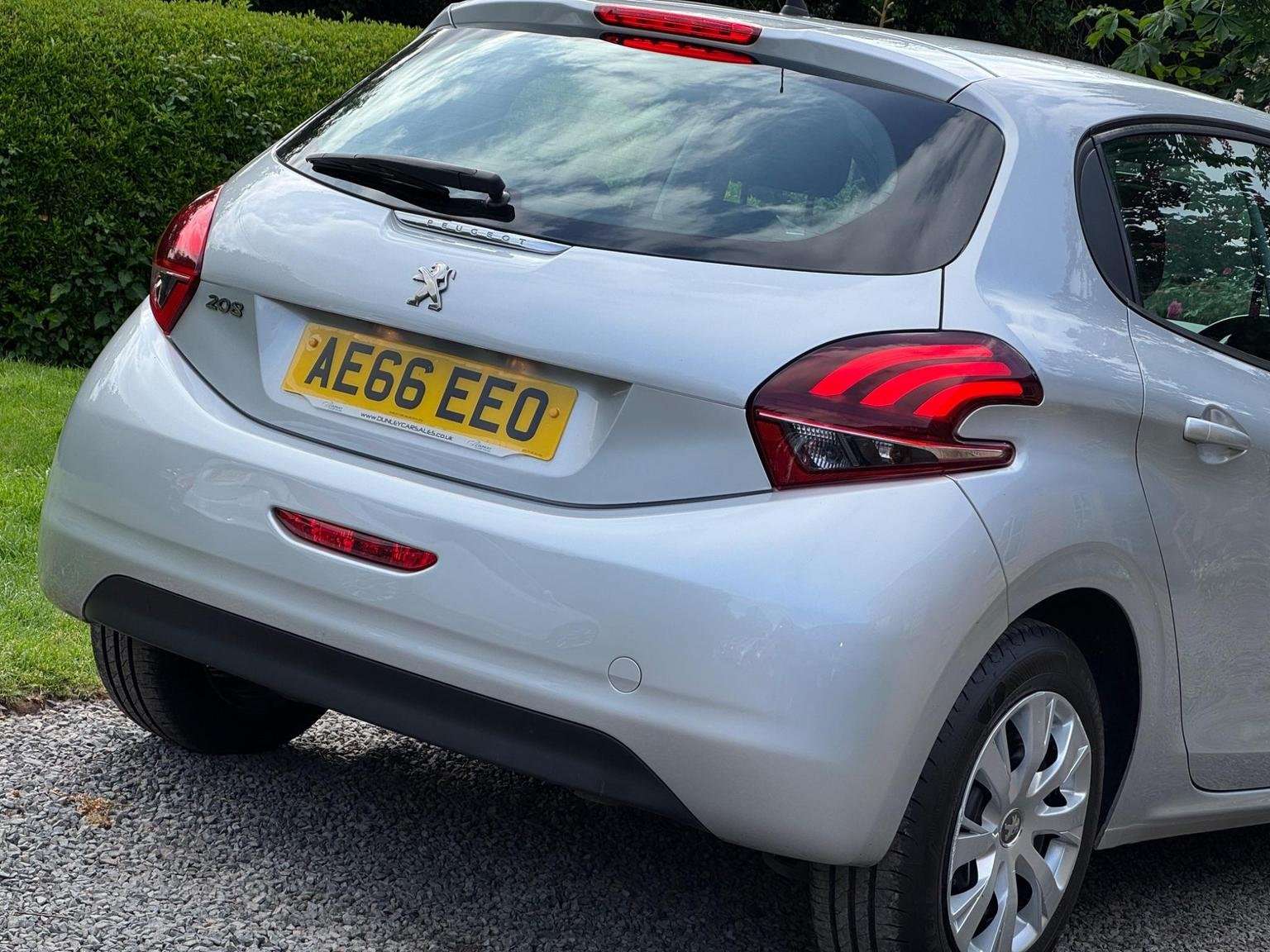 2016 PEUGEOT 208 2016 PEUGEOT 208