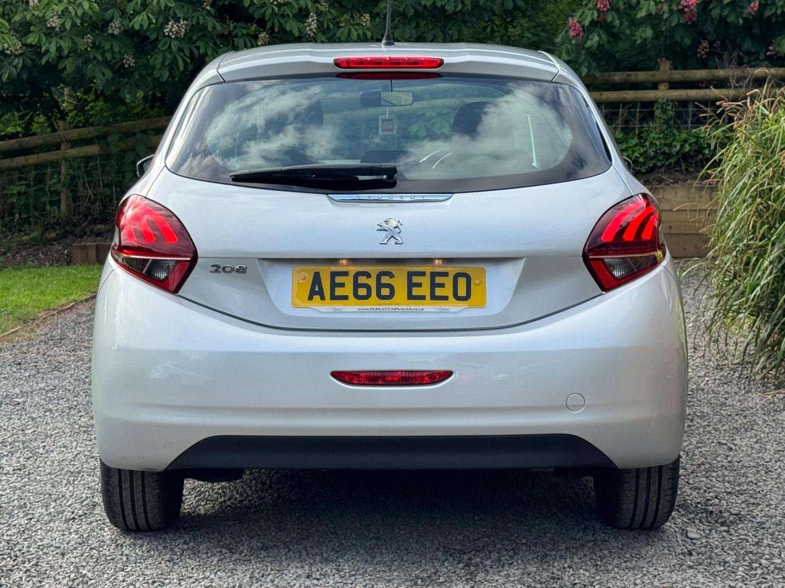 2016 PEUGEOT 208 2016 PEUGEOT 208