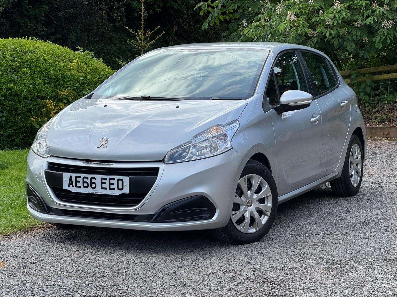 A 2016 PEUGEOT 208 1.6 BlueHDi Access (a/c) Euro 6 5dr A 2016 PEUGEOT 208 1.6 BlueHDi Access (a/c) Euro 6 5dr