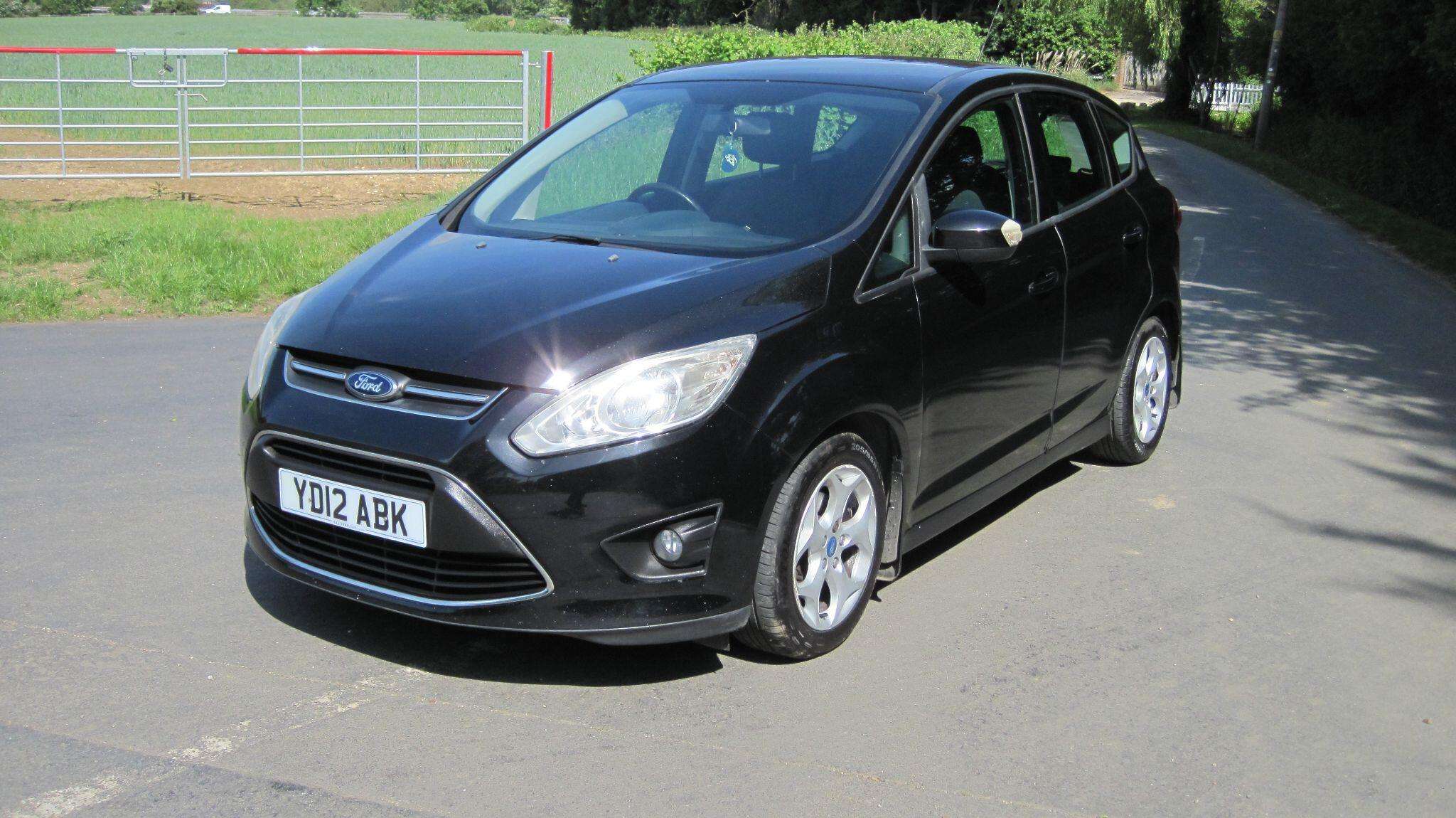 A 2012 FORD C-MAX 1.6 TDCi Zetec Euro 5 5dr A 2012 FORD C-MAX 1.6 TDCi Zetec Euro 5 5dr