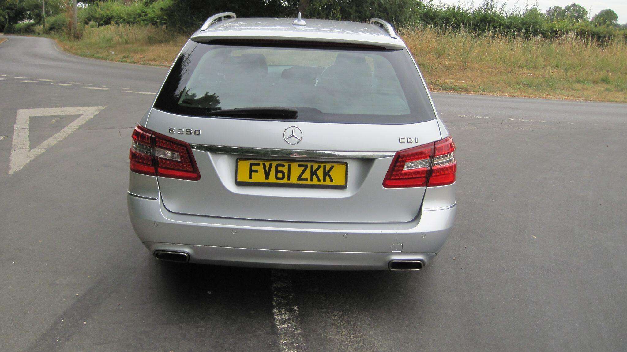 2011 MERCEDES-BENZ E CLASS 2011 MERCEDES-BENZ E CLASS