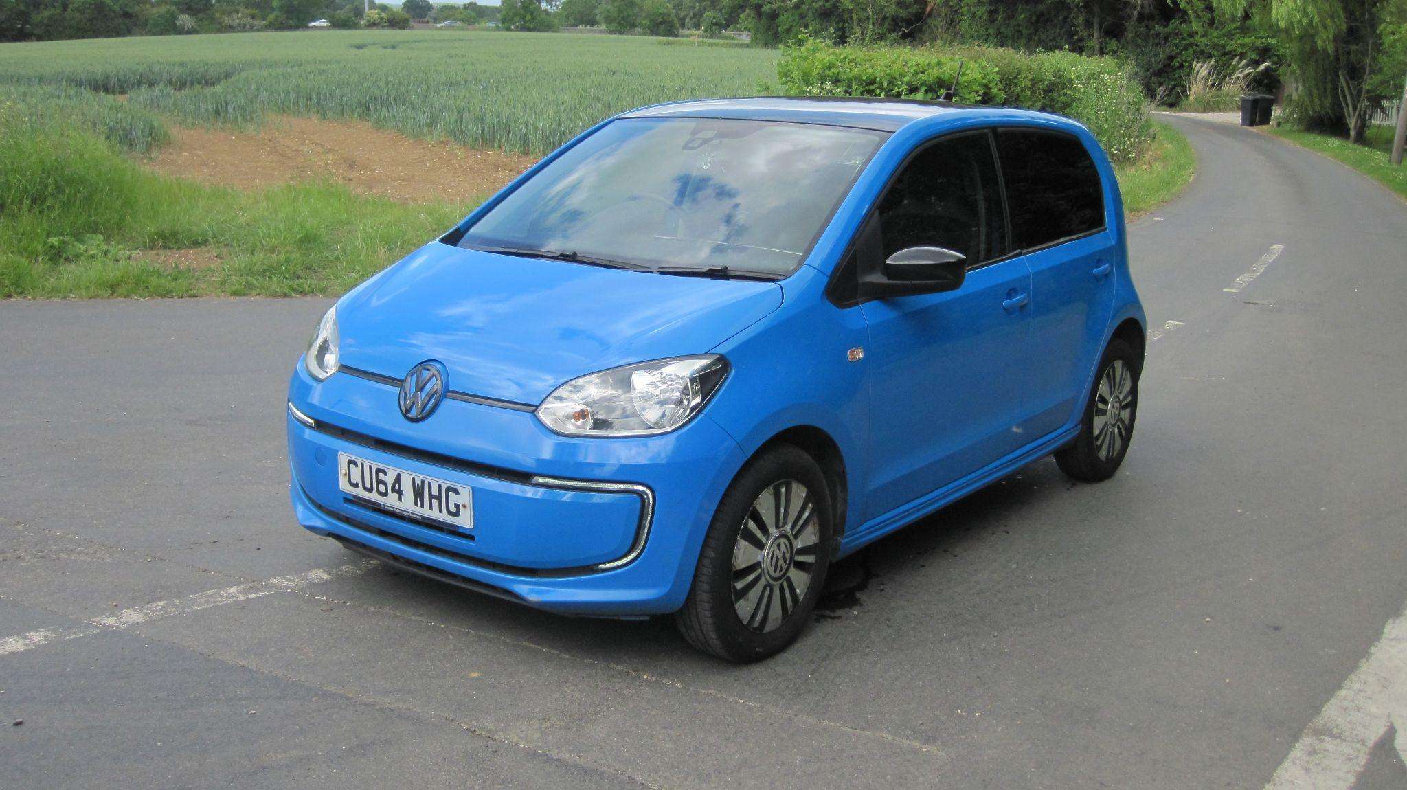 A 2014 VOLKSWAGEN E-UP 18.7kWh e-up! Auto 5dr A 2014 VOLKSWAGEN E-UP 18.7kWh e-up! Auto 5dr