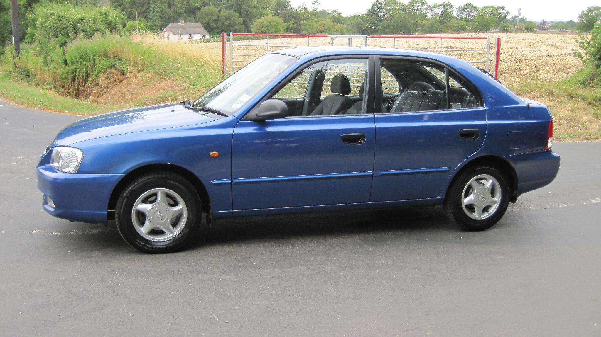 2002 HYUNDAI ACCENT 2002 HYUNDAI ACCENT