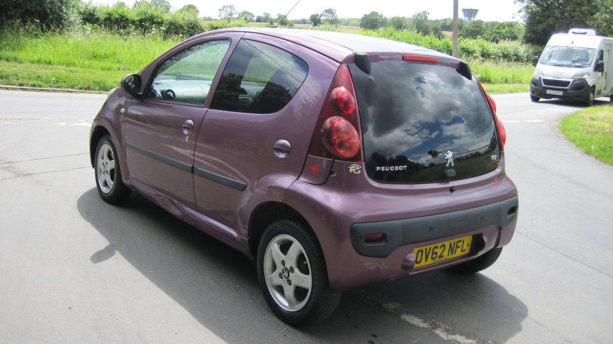 2012 PEUGEOT 107 2012 PEUGEOT 107