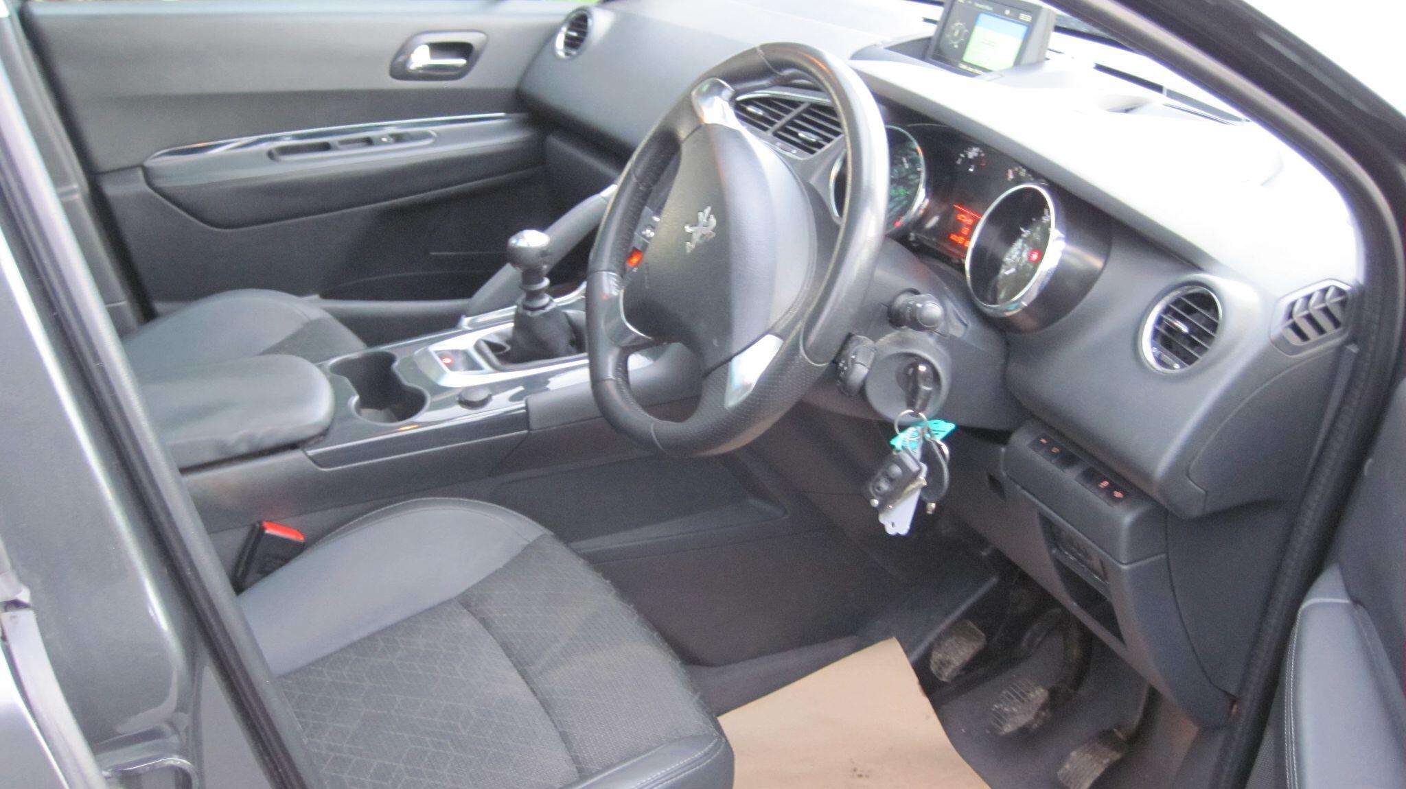 2016 PEUGEOT 3008 2016 PEUGEOT 3008