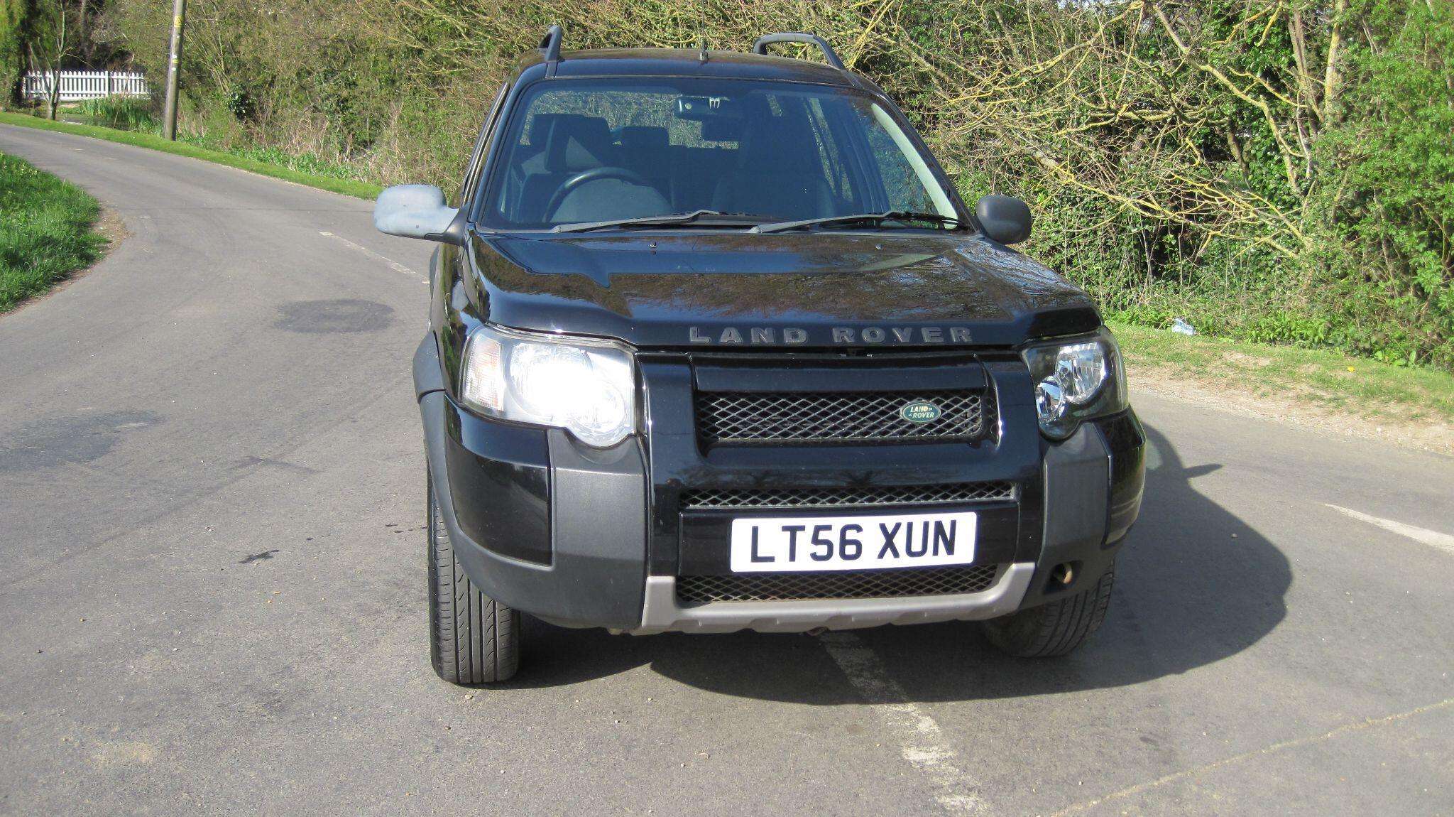 A 2006 LAND ROVER FREELANDER 2.0 TD4 SE Station Wagon 5dr A 2006 LAND ROVER FREELANDER 2.0 TD4 SE Station Wagon 5dr