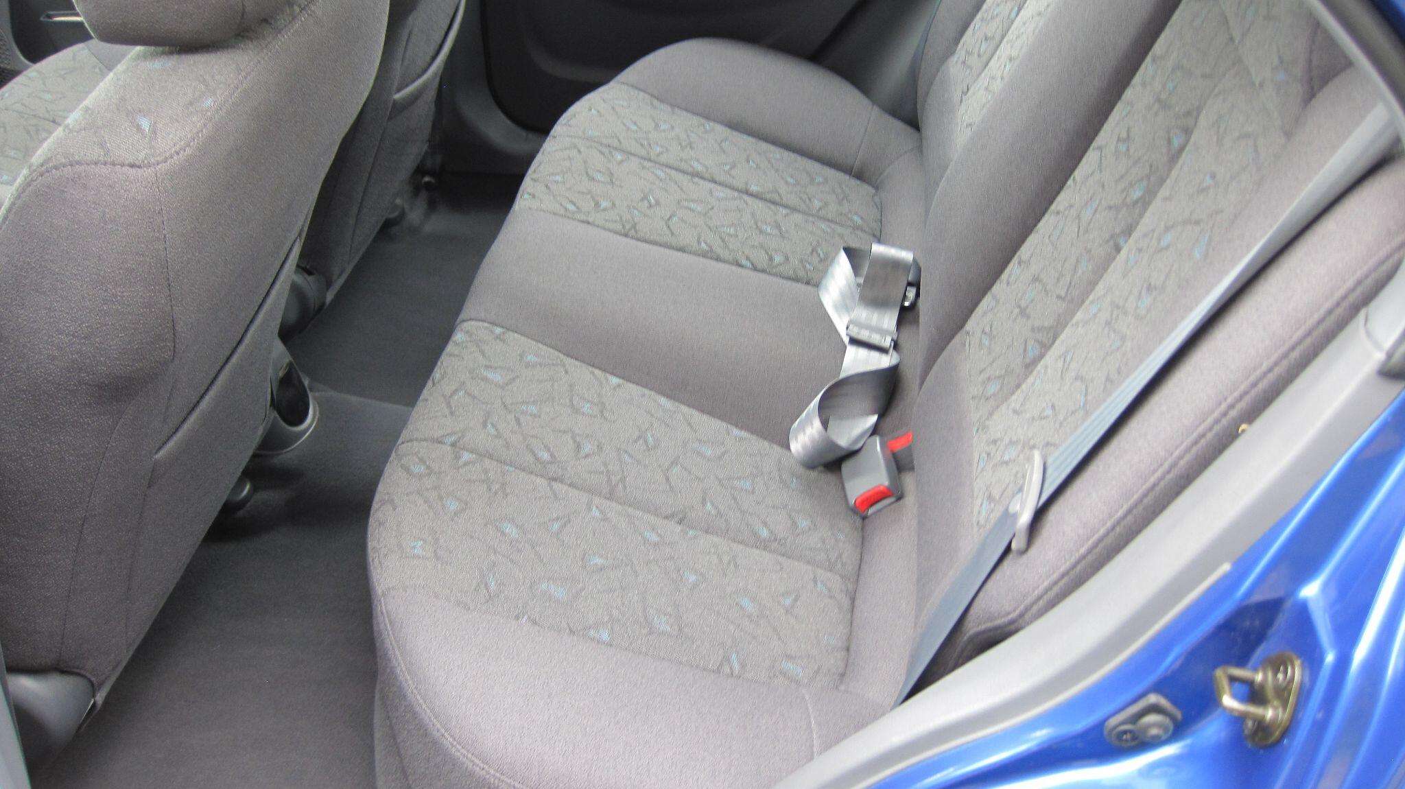 2002 HYUNDAI ACCENT 2002 HYUNDAI ACCENT