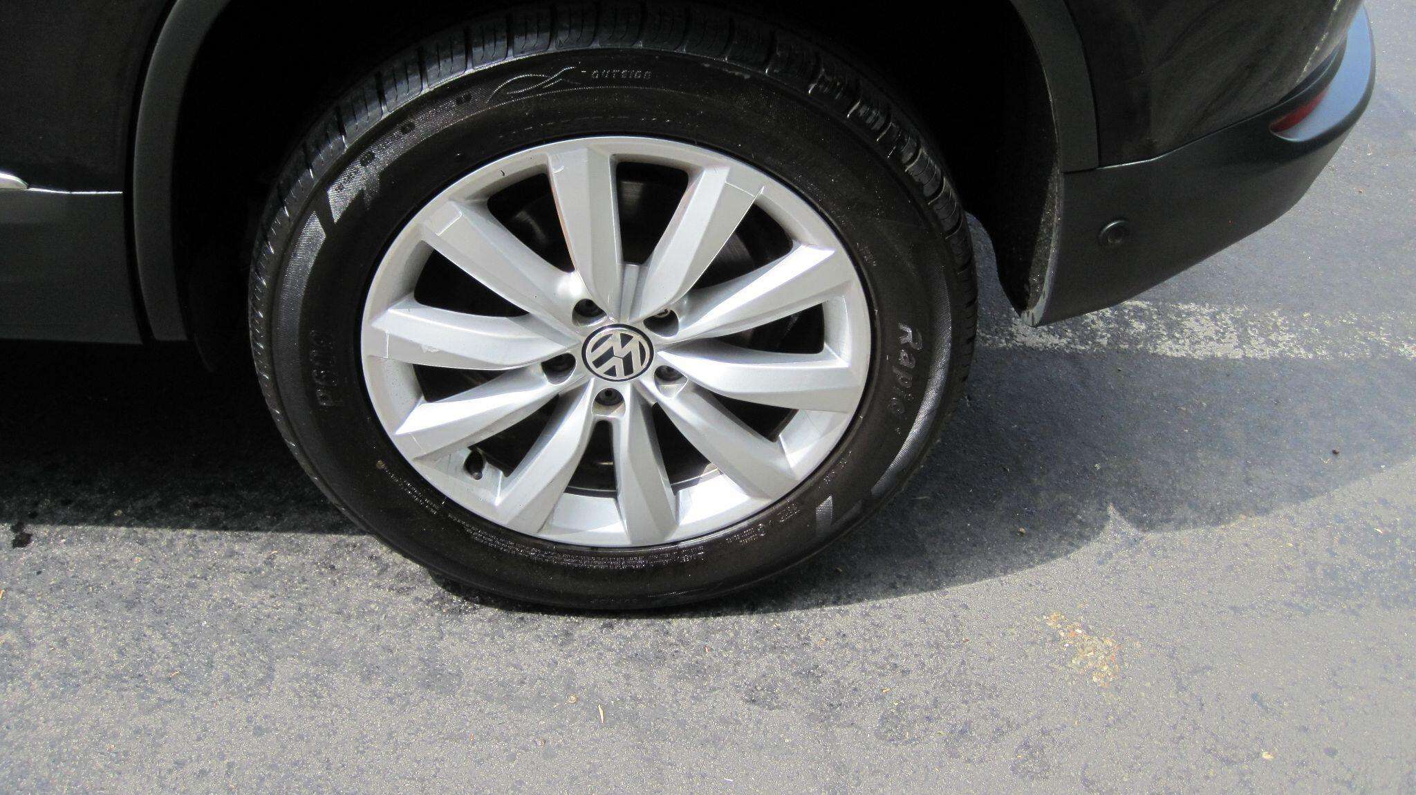 2015 VOLKSWAGEN TIGUAN 2015 VOLKSWAGEN TIGUAN