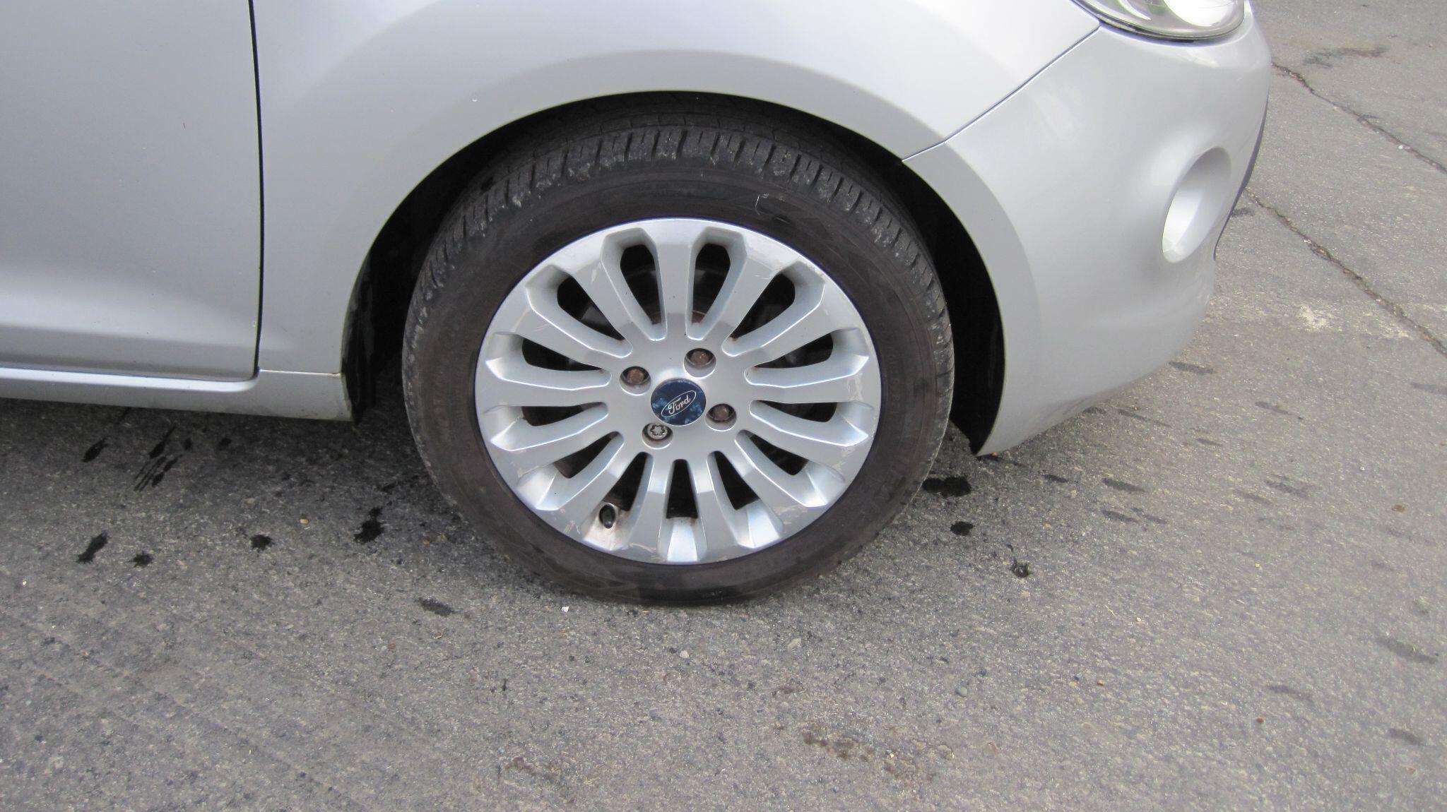 2012 FORD KA 2012 FORD KA