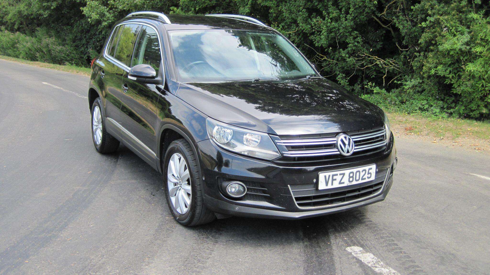 A 2015 VOLKSWAGEN TIGUAN 2.0 TDI BlueMotion Tech Match 2WD Euro 5 (s/s) 5dr A 2015 VOLKSWAGEN TIGUAN 2.0 TDI BlueMotion Tech Match 2WD Euro 5 (s/s) 5dr