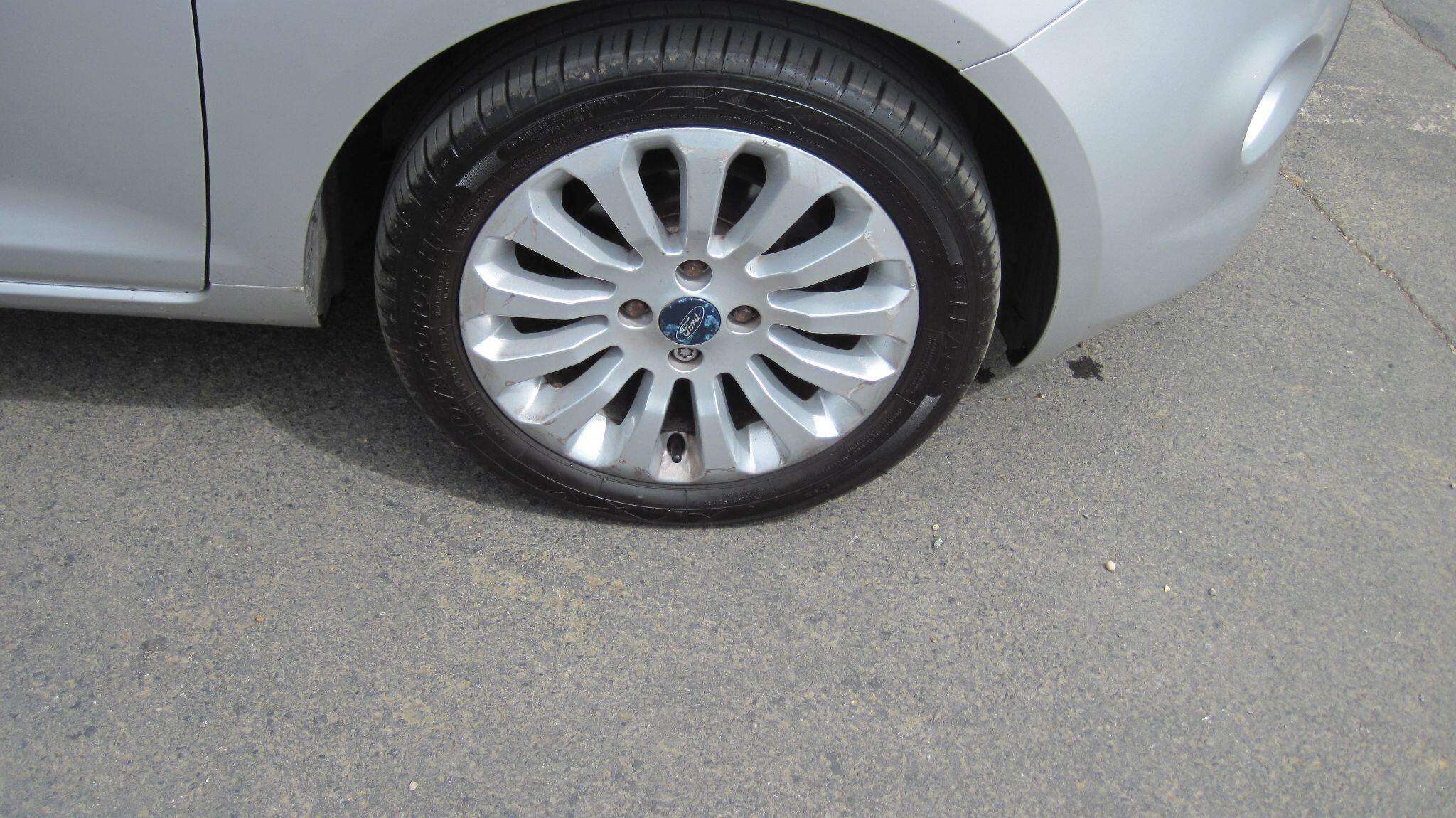 2012 FORD KA 2012 FORD KA