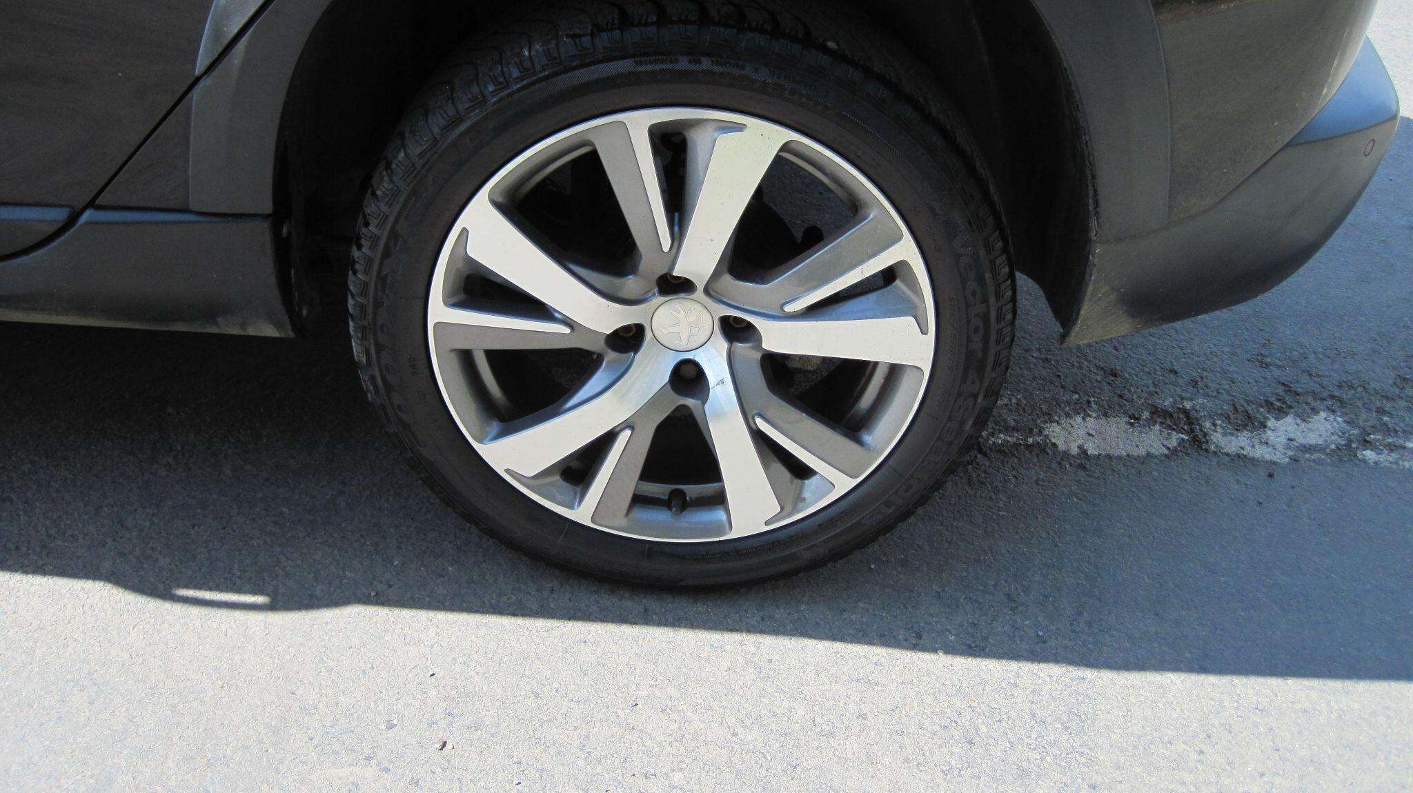 2019 PEUGEOT 2008 2019 PEUGEOT 2008