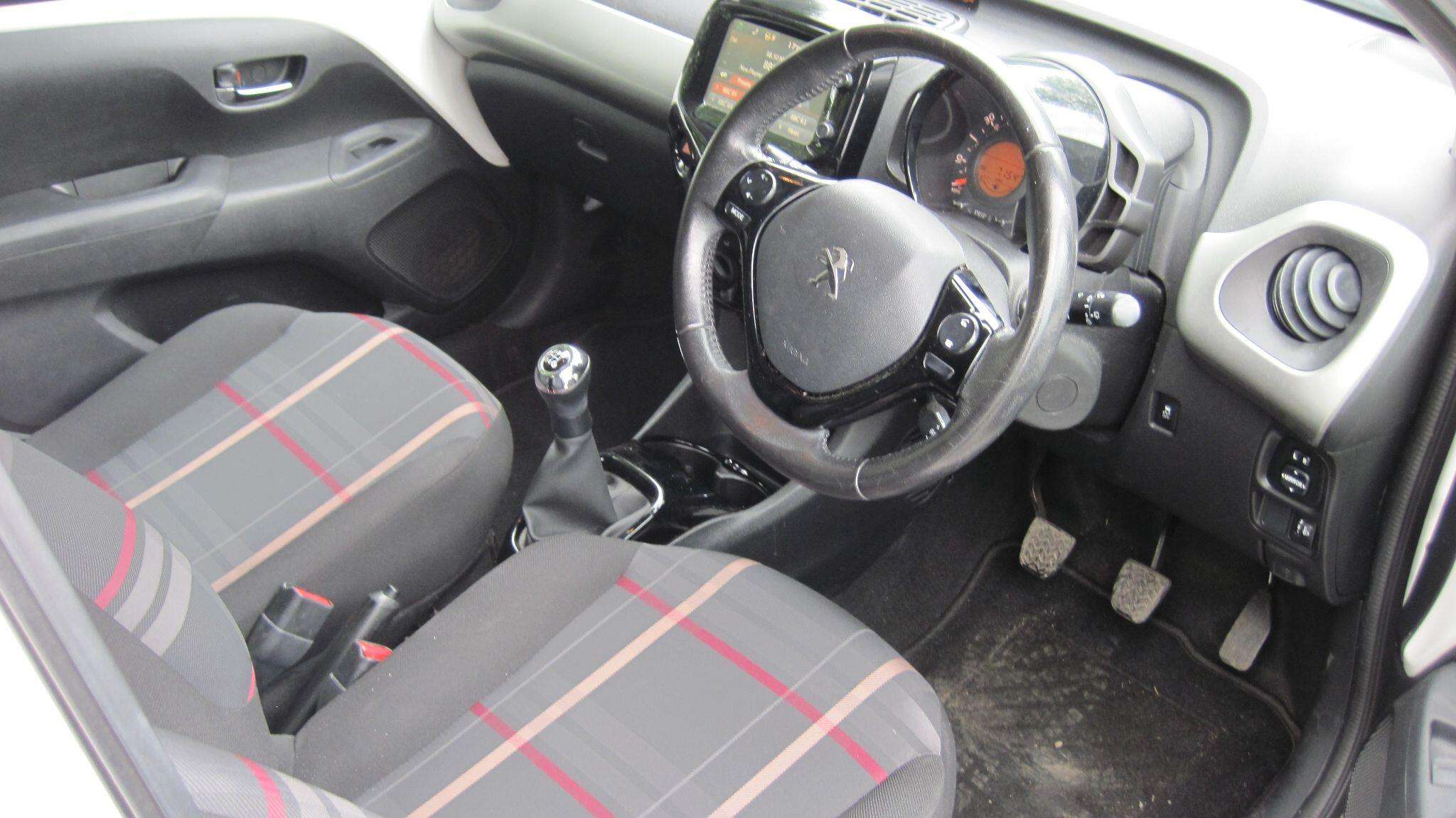 2016 PEUGEOT 108 2016 PEUGEOT 108