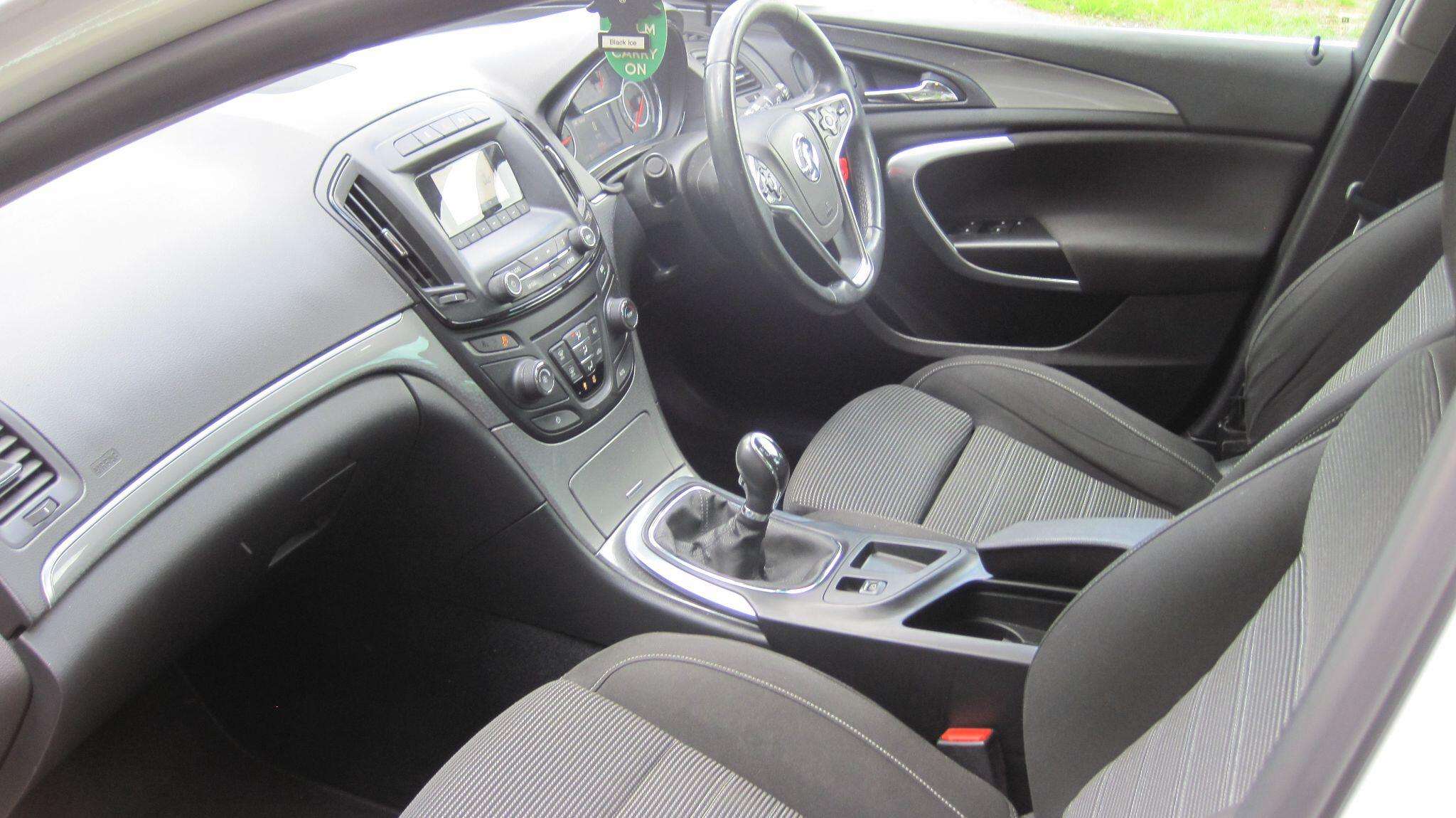 2016 VAUXHALL INSIGNIA 2016 VAUXHALL INSIGNIA