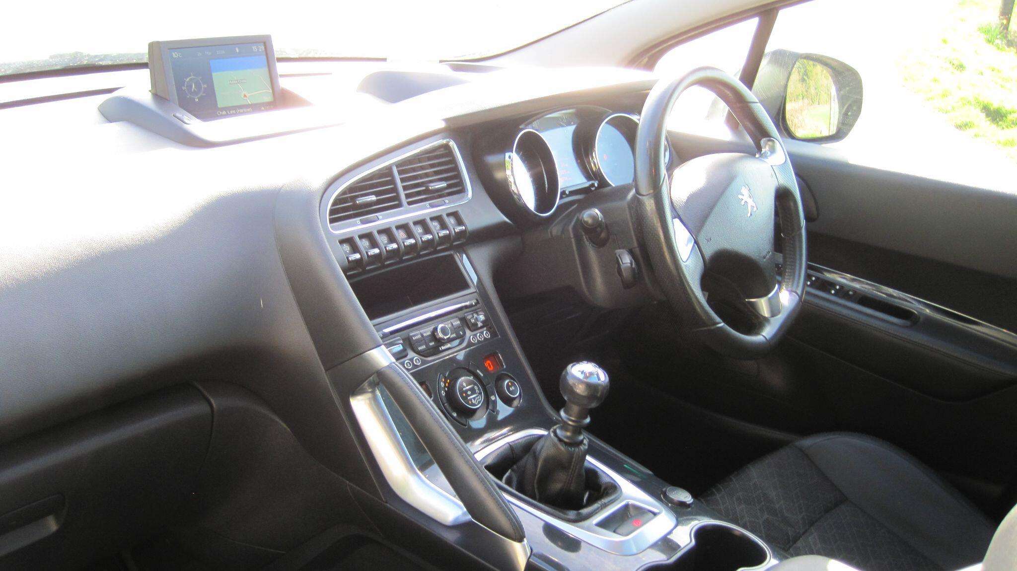 2016 PEUGEOT 3008 2016 PEUGEOT 3008