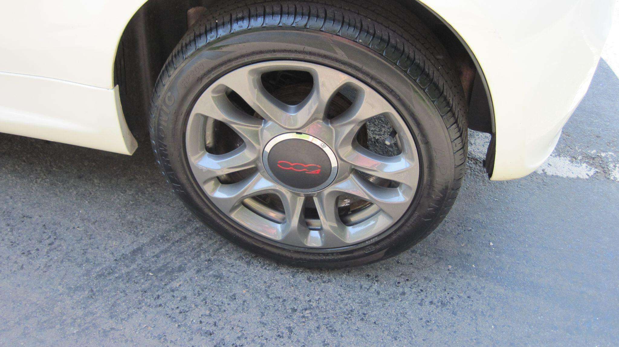 2014 FIAT 500 2014 FIAT 500