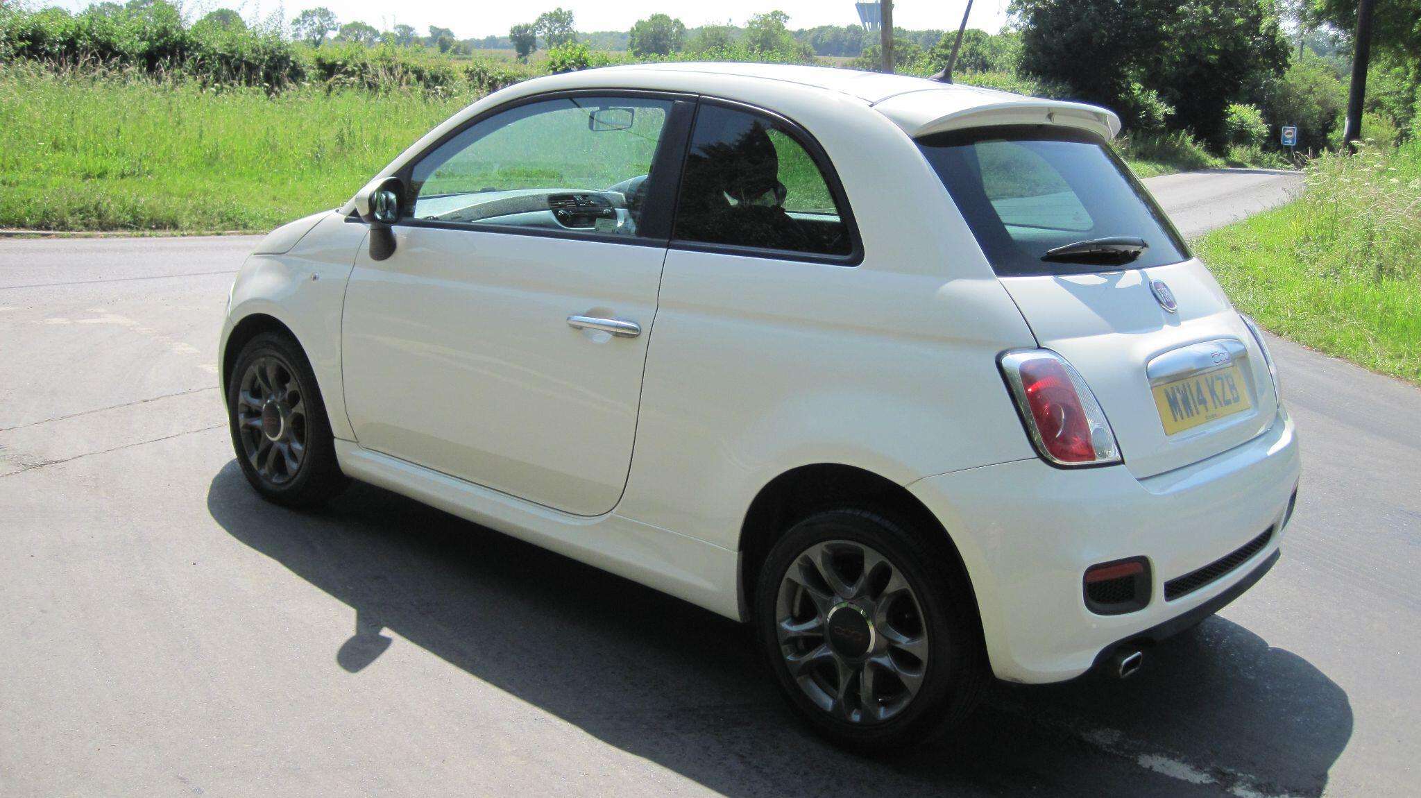 2014 FIAT 500 2014 FIAT 500
