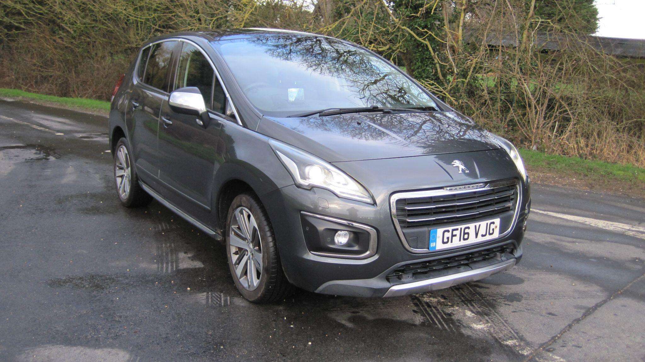 A 2016 PEUGEOT 3008 1.2 PureTech Allure Euro 6 (s/s) 5dr A 2016 PEUGEOT 3008 1.2 PureTech Allure Euro 6 (s/s) 5dr