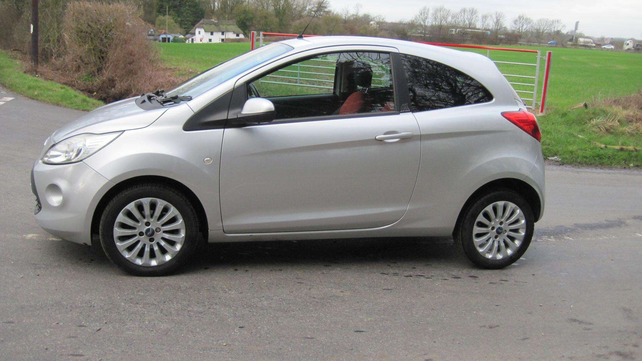 2012 FORD KA 2012 FORD KA