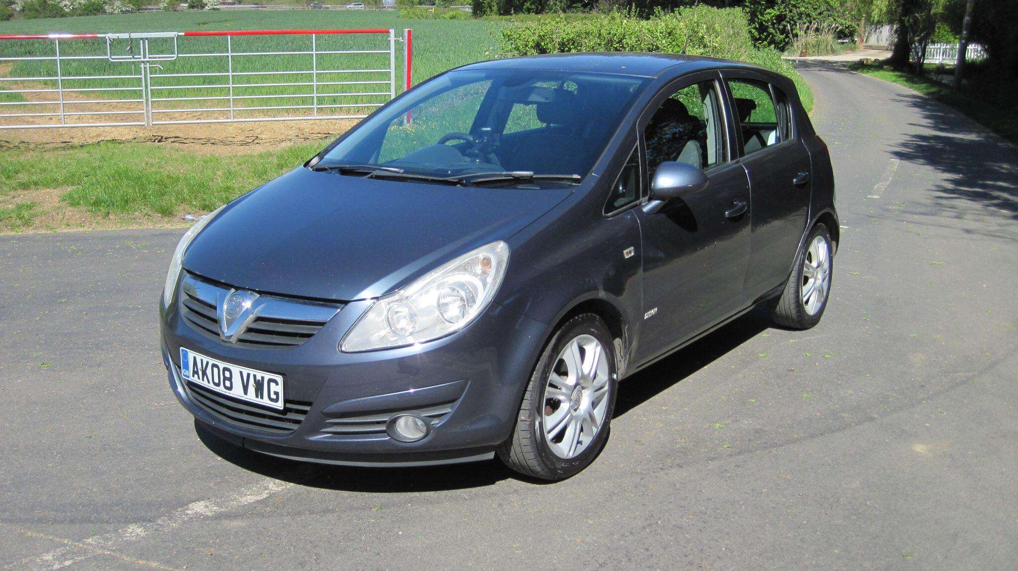 A 2008 VAUXHALL CORSA 1.4i 16v Design 5dr (a/c) A 2008 VAUXHALL CORSA 1.4i 16v Design 5dr (a/c)