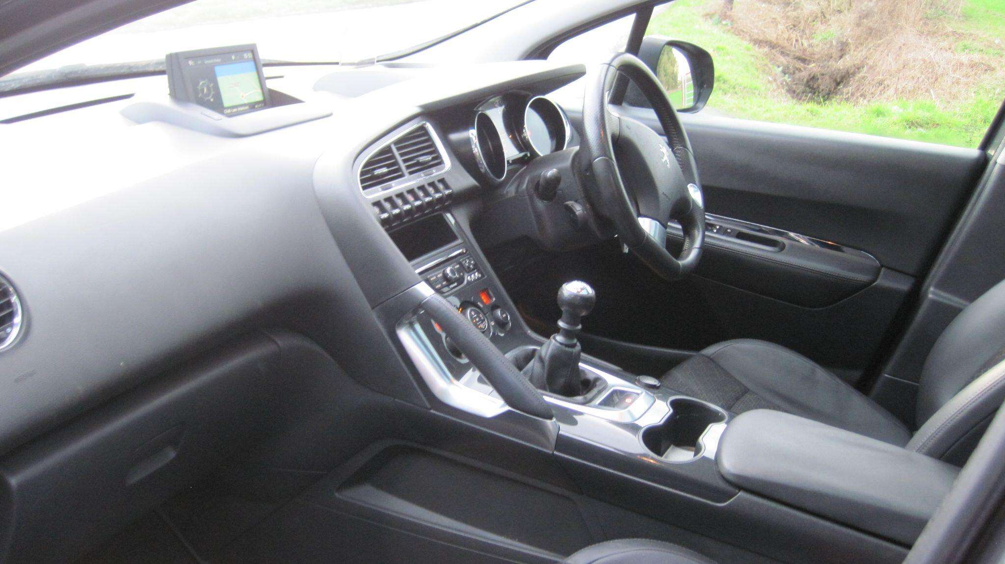 2016 PEUGEOT 3008 2016 PEUGEOT 3008