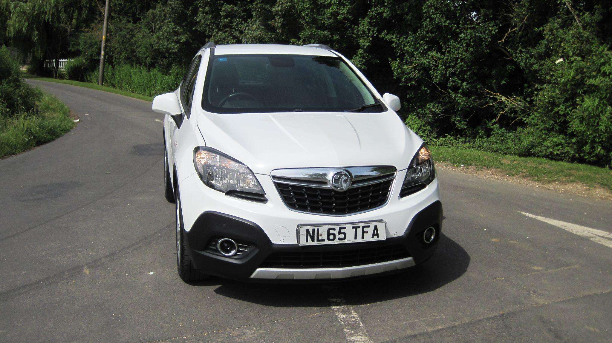 A 2015 VAUXHALL MOKKA 1.6i Exclusiv 2WD Euro 6 (s/s) 5dr A 2015 VAUXHALL MOKKA 1.6i Exclusiv 2WD Euro 6 (s/s) 5dr