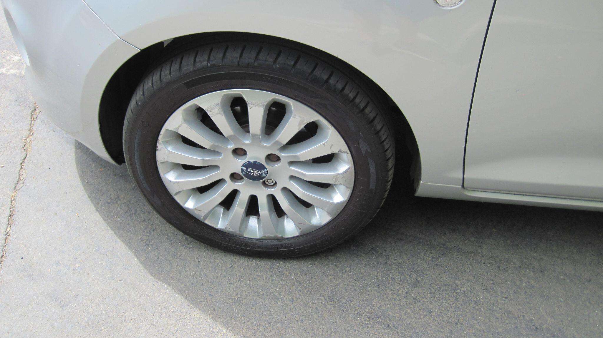 2012 FORD KA 2012 FORD KA