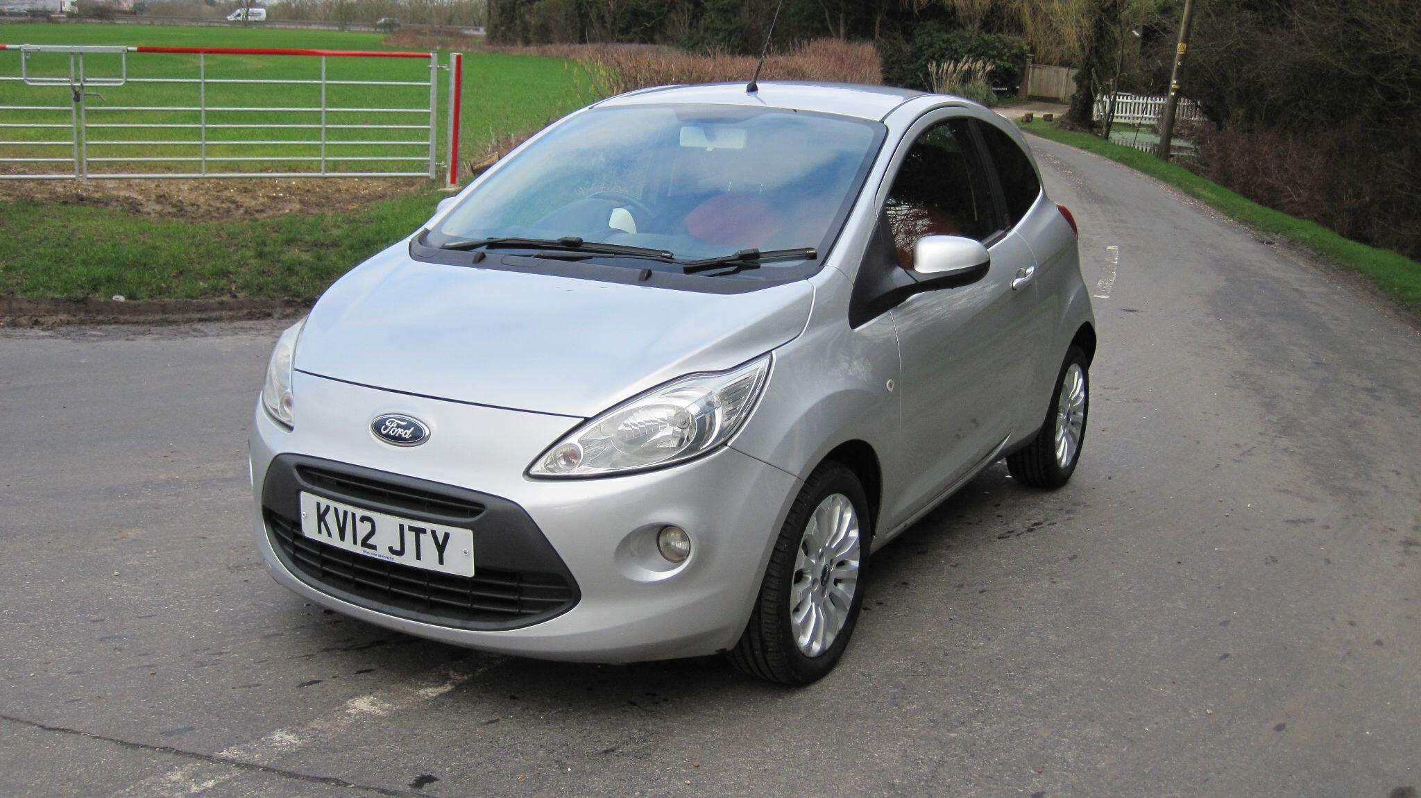 A 2012 FORD KA 1.2 Zetec Euro 5 (s/s) 3dr A 2012 FORD KA 1.2 Zetec Euro 5 (s/s) 3dr