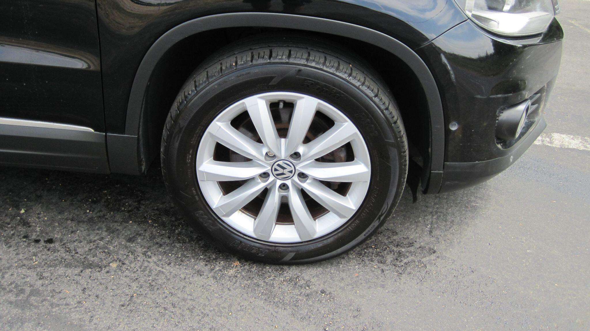 2015 VOLKSWAGEN TIGUAN 2015 VOLKSWAGEN TIGUAN