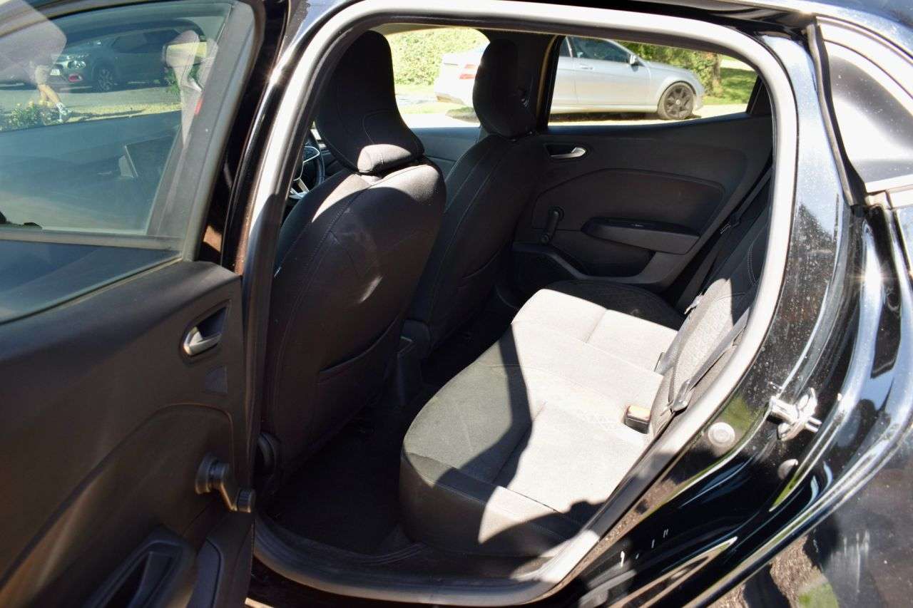 2020 RENAULT CLIO 2020 RENAULT CLIO