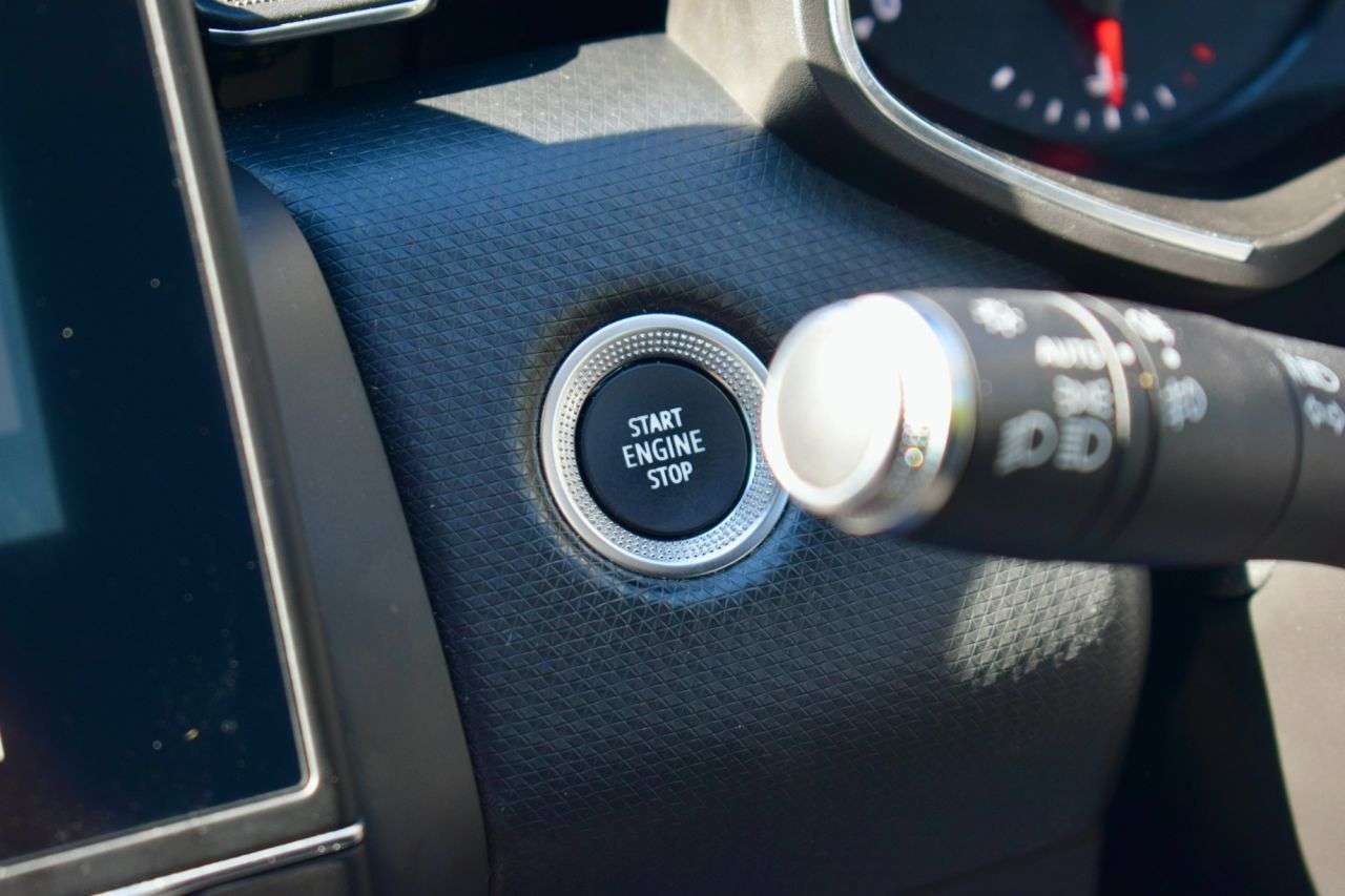 2020 RENAULT CLIO 2020 RENAULT CLIO