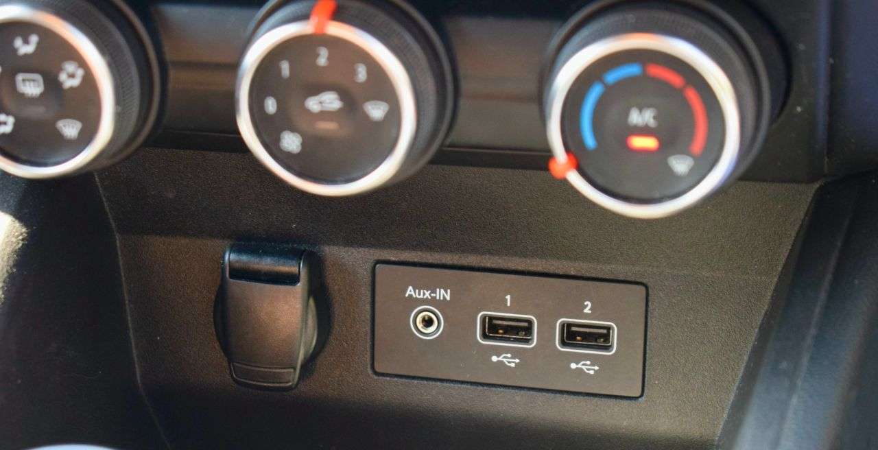 2020 RENAULT CLIO 2020 RENAULT CLIO