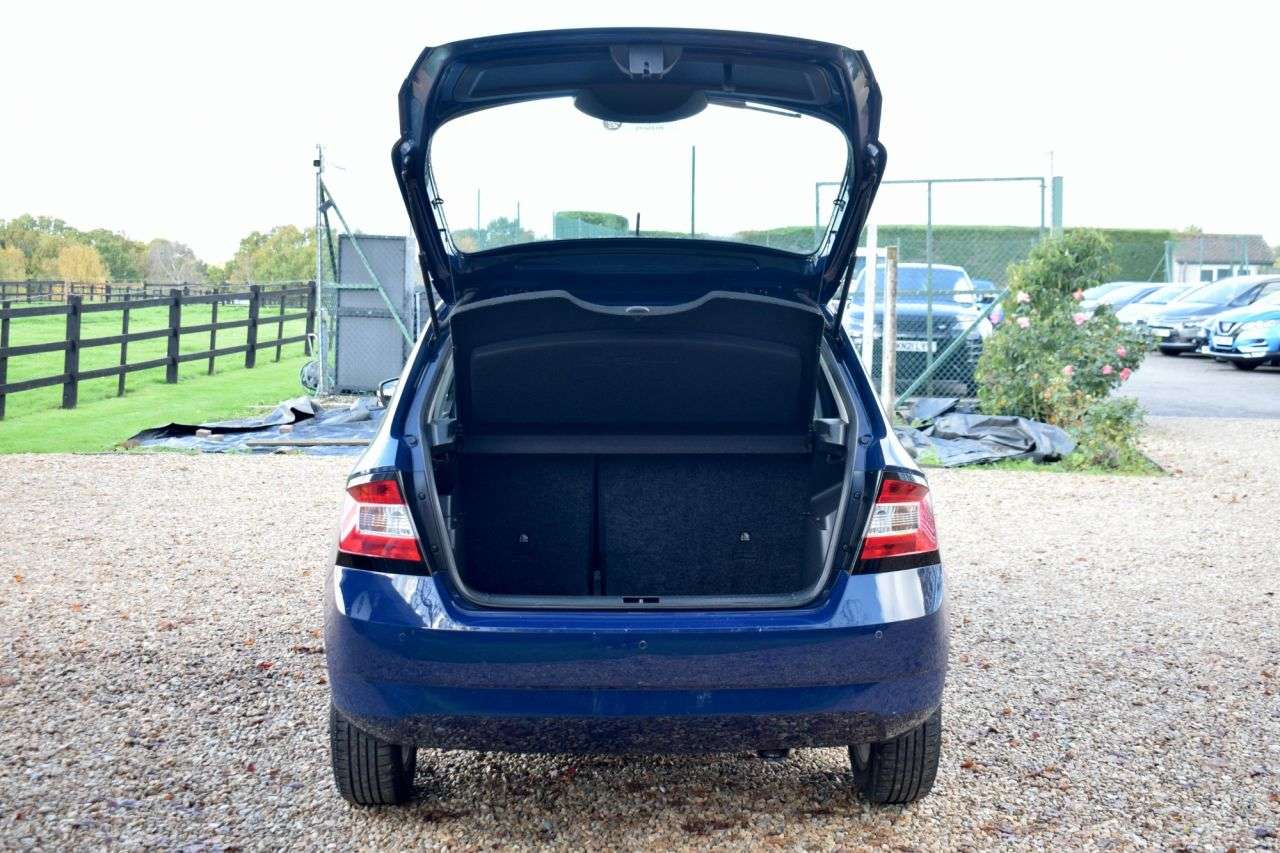 2015 SKODA FABIA 2015 SKODA FABIA