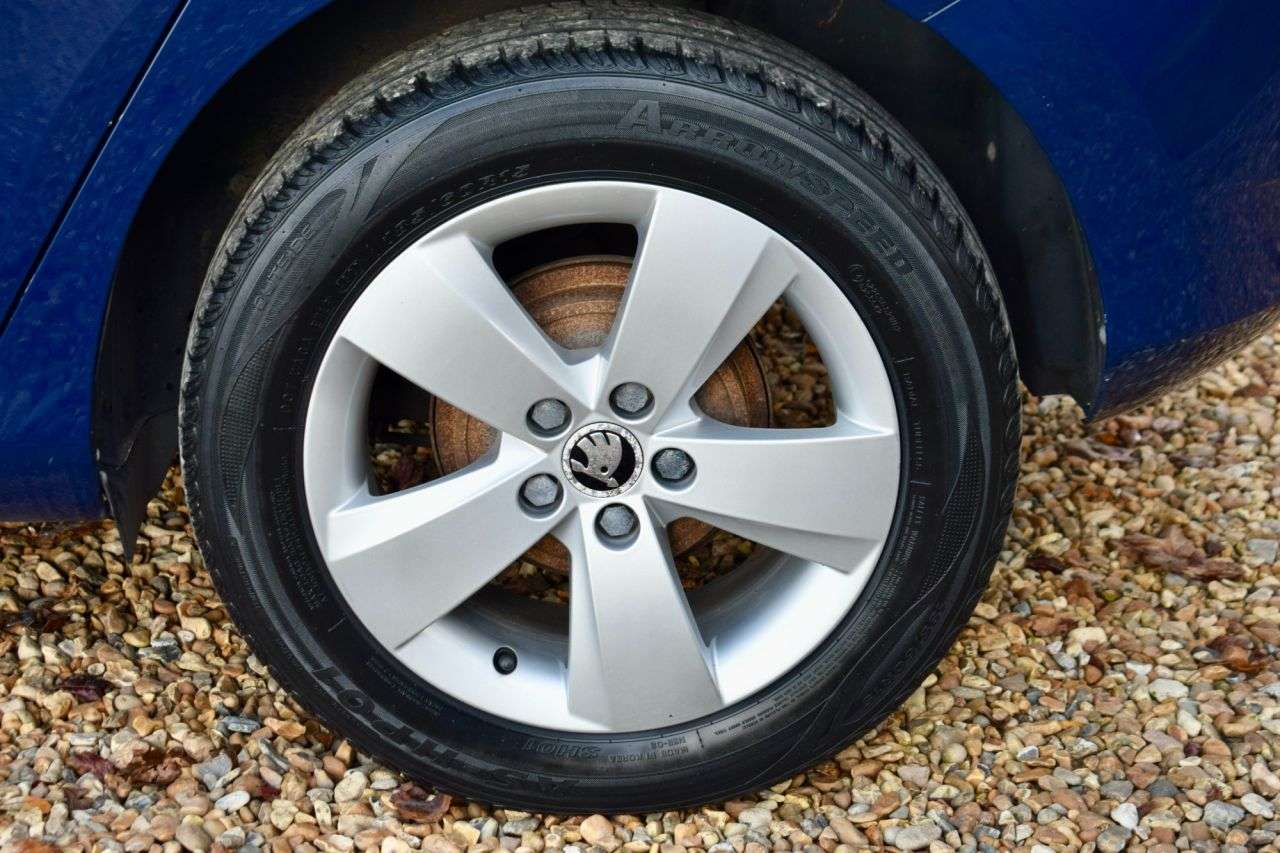 2015 SKODA FABIA 2015 SKODA FABIA