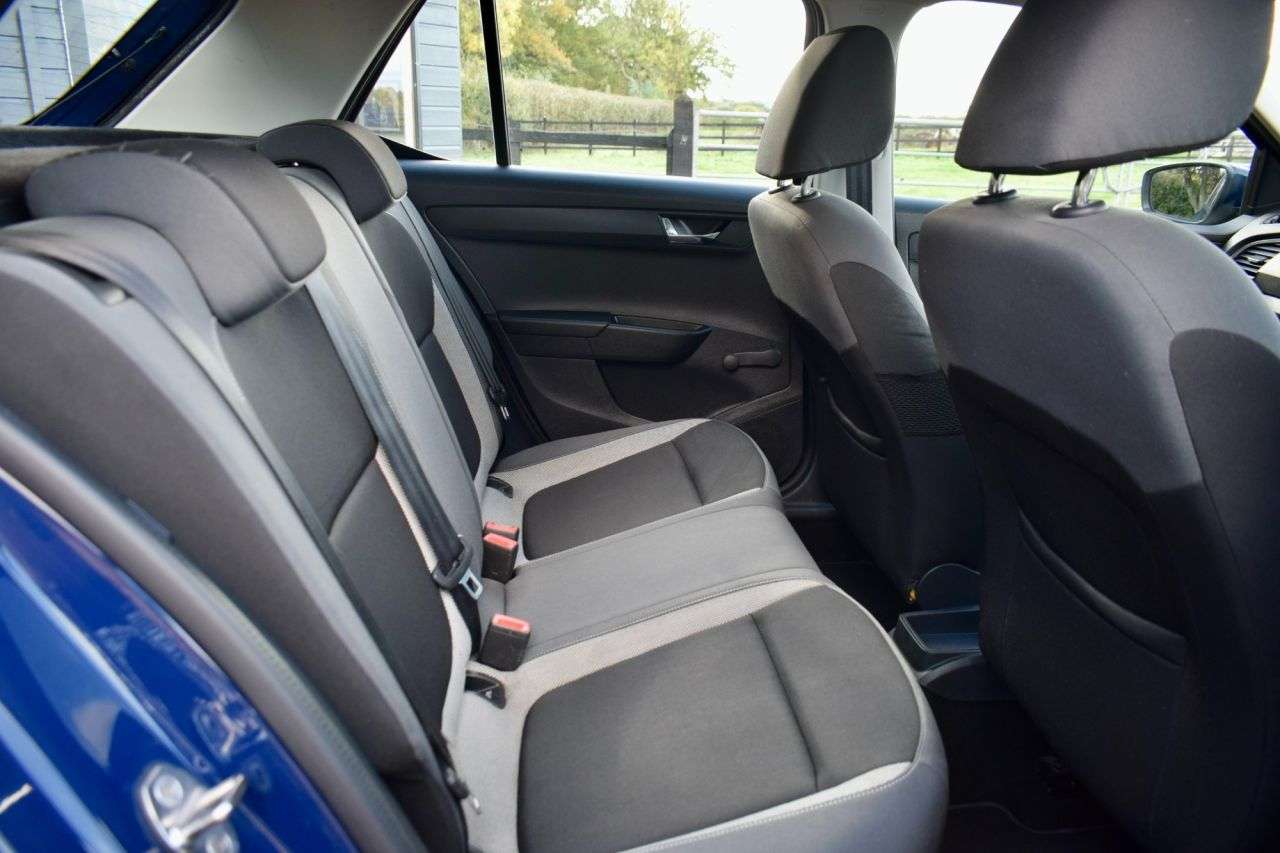 2015 SKODA FABIA 2015 SKODA FABIA