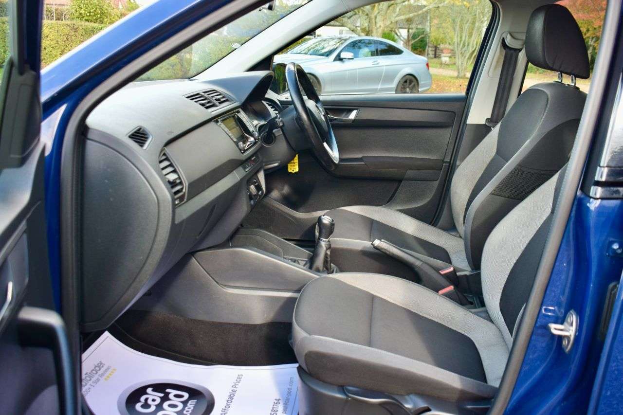 2015 SKODA FABIA 2015 SKODA FABIA